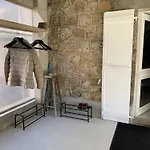Lägenhet Chez Sophie Et Gege. Maison De Ville, Deux Chambres, De Plain-pied