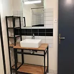Chez Sophie Et Gege. Maison De Ville, Deux Chambres, De Plain-pied Lägenhet *