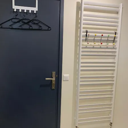 شقة Chez Sophie Et Gege. Maison De Ville, Deux Chambres, De Plain-pied *