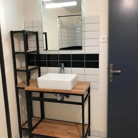 Chez Sophie Et Gege. Maison De Ville, Deux Chambres, De Plain-pied شقة *