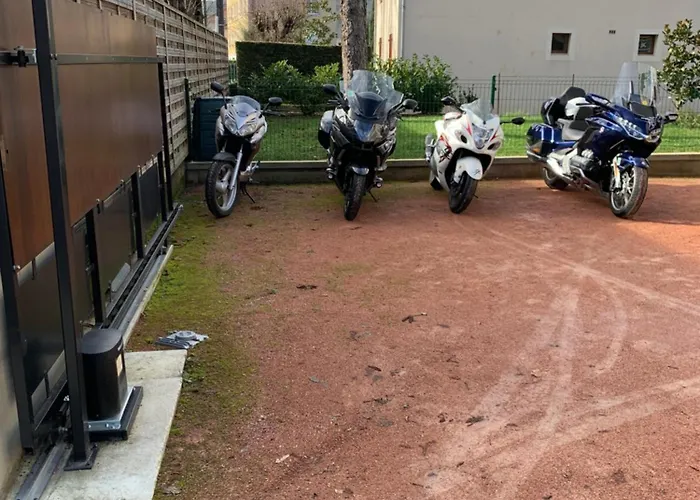 Chez Sophie Et Gege. Maison De Ville, Deux Chambres, De Plain-pied Figeac