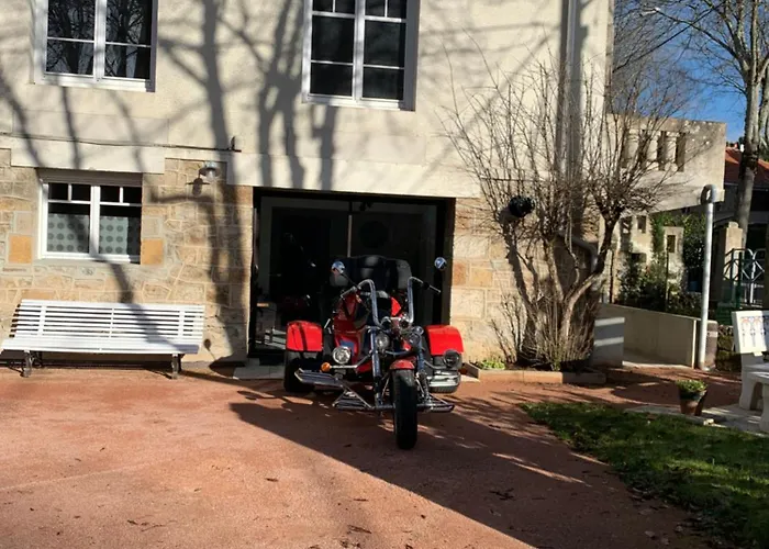 Chez Sophie Et Gege. Maison De Ville, Deux Chambres, De Plain-pied Appartement