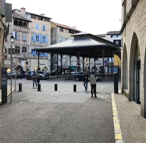 Chez Sophie Et Gege. Maison De Ville, Deux Chambres, De Plain-pied Appartement Figeac